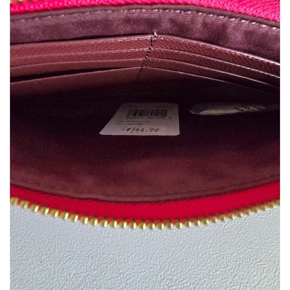 COACH ZIP WRISTLET F73044 WITH CHAIN ELECTRIC PINK CROSSGRAIN LEATHER NEW NWT - Picture 5 of 6